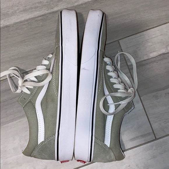 Vans - Picture 4 of 5